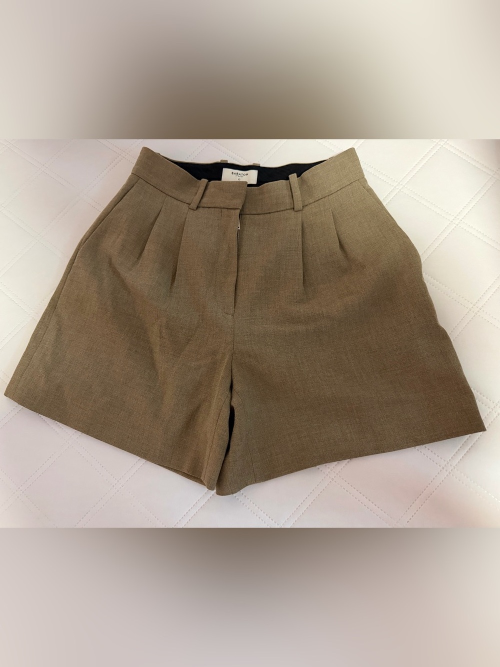 Babaton High Waist Pleated Shorts